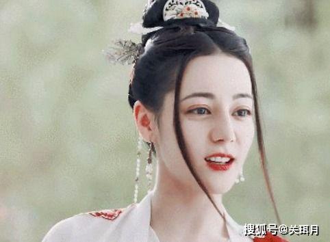 迪丽热巴龚俊最新爆料微博,甜蜜互动引粉丝热议  第1张